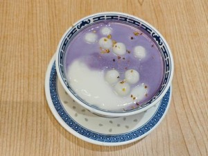 剑网3指尖江湖甜雪制作指南：配方揭秘，轻松烹饪美味甜品